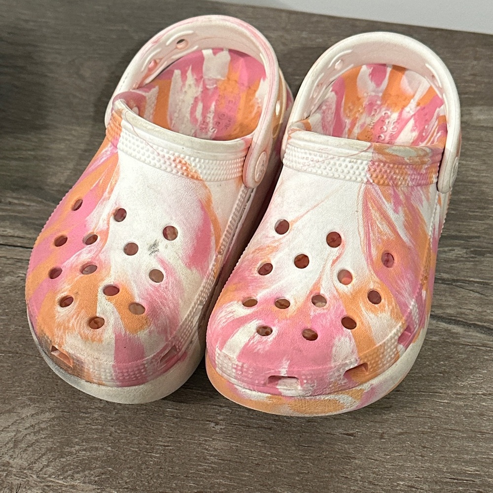 Crocs Marble tie dyed platform clogs 12 c orange and pink